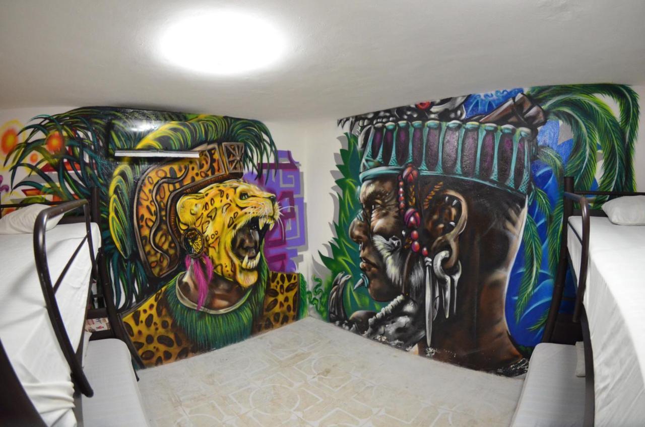 Fiesta Party Hostel - Канкун Экстерьер фото