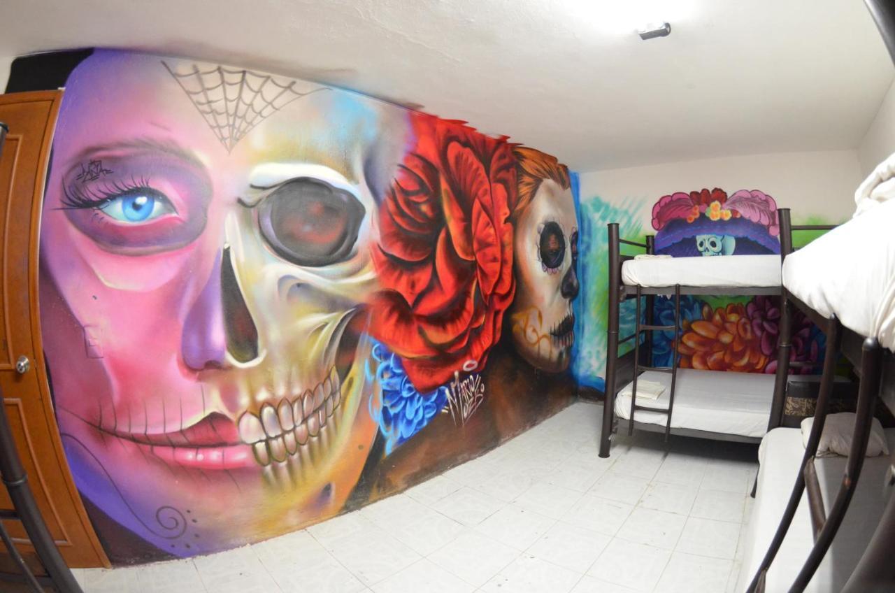 Fiesta Party Hostel - Канкун Экстерьер фото