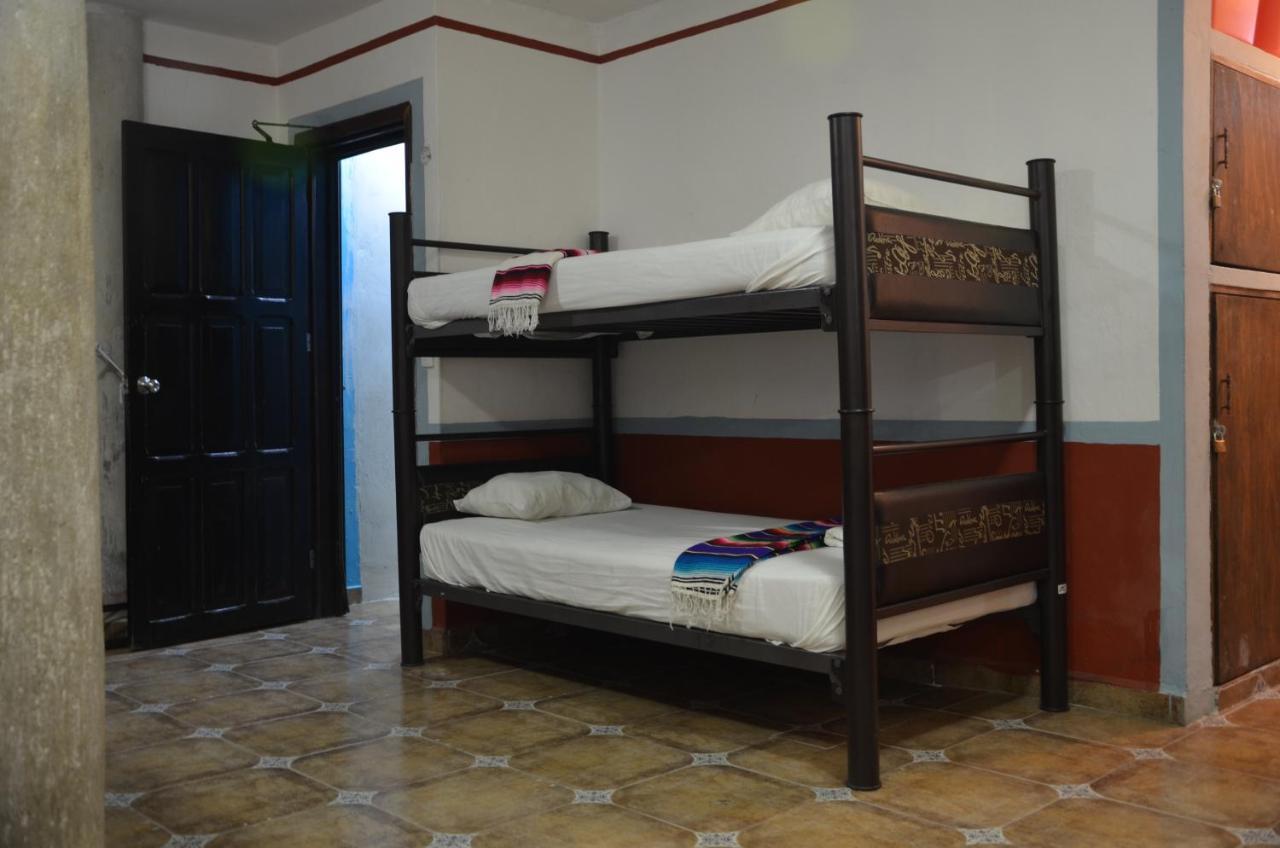 Fiesta Party Hostel - Канкун Экстерьер фото