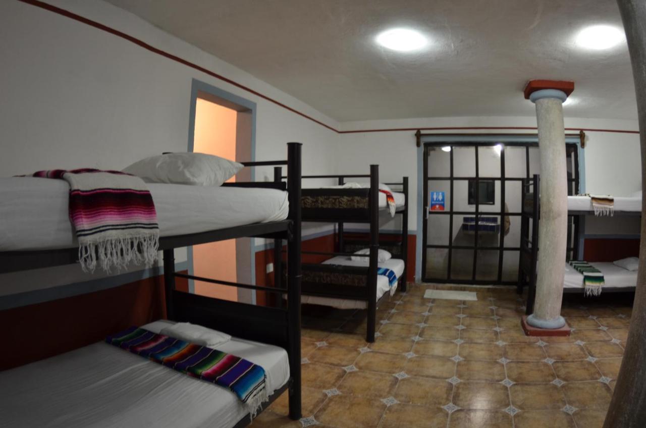 Fiesta Party Hostel - Канкун Экстерьер фото