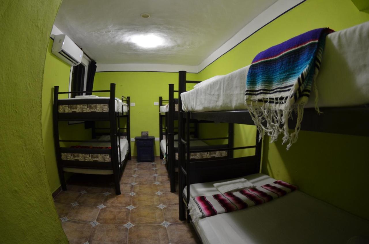 Fiesta Party Hostel - Канкун Экстерьер фото