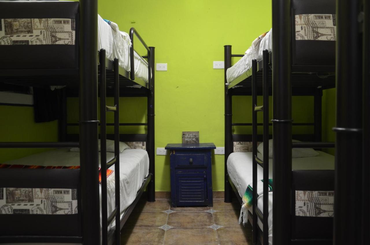 Fiesta Party Hostel - Канкун Экстерьер фото